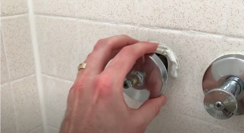 Unfasten The Escutcheon