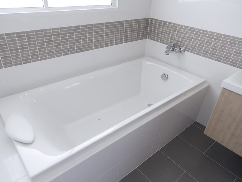 Detail Bath Tub