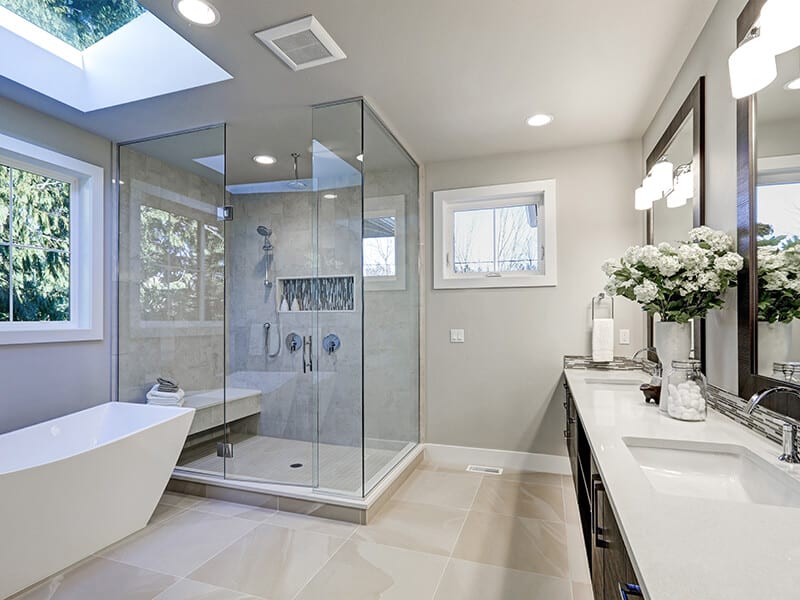 Spacious Bathroom