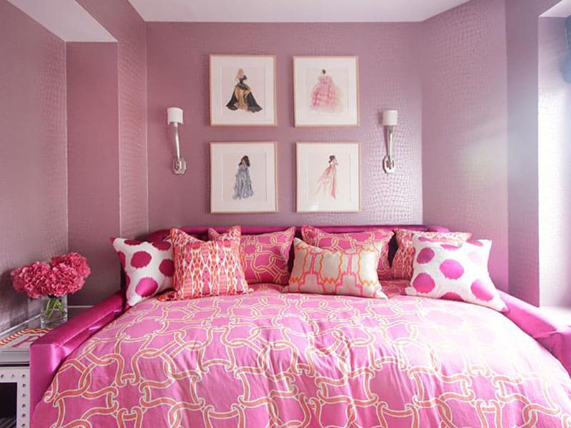 A Room Full Of Pink