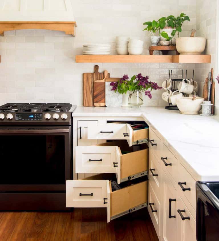 Base Cabinet 