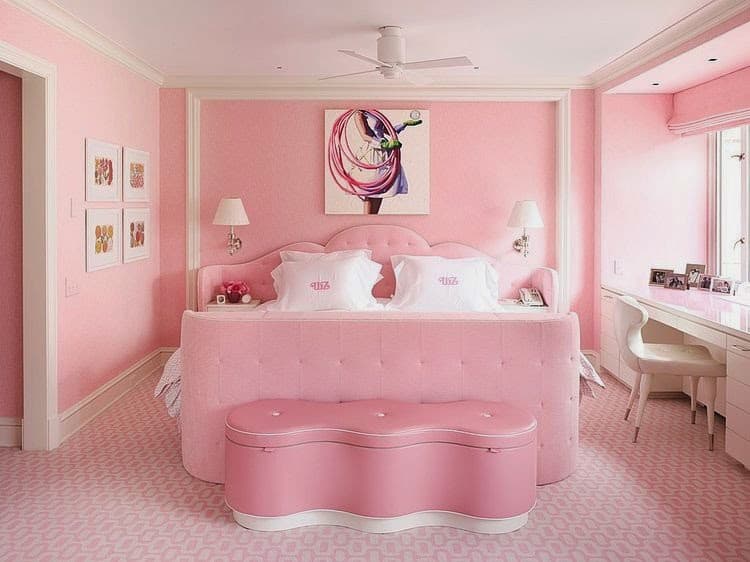 Bedroom With Girly Pink