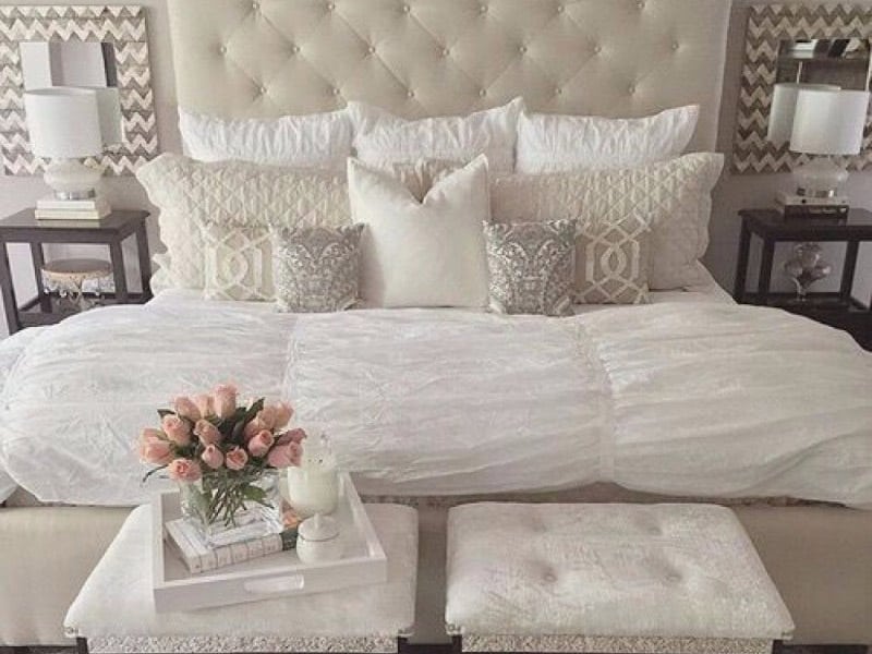 Choose Cream For The Bed
