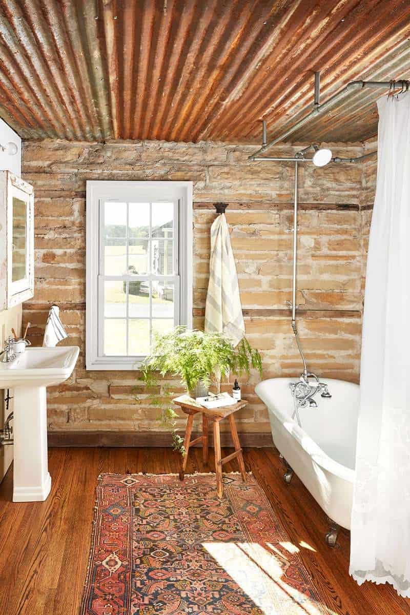 Farmhouse Bathroom Renovation