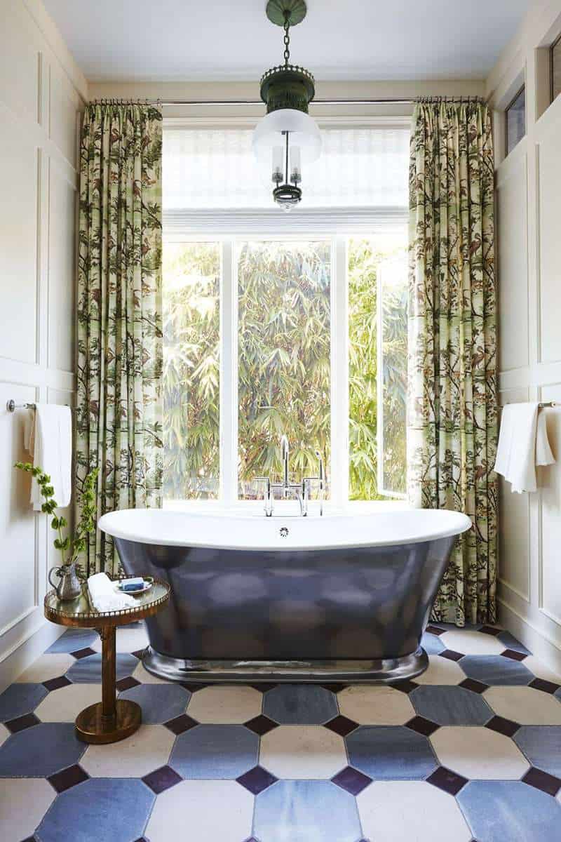 Handsome Bath