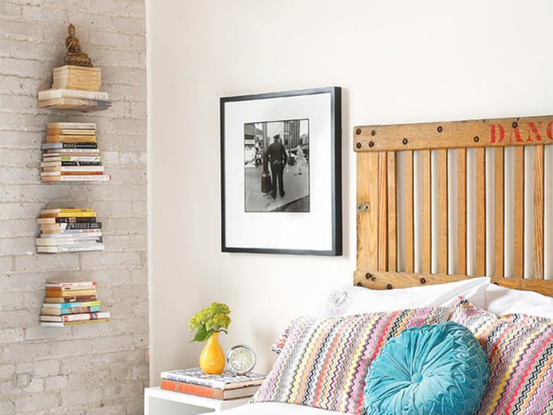 Invisible Bookshelf