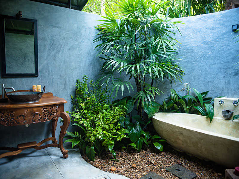 Luxury Outdoor Bathroom Tropical