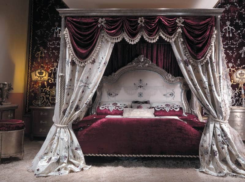 Women Gothic Bedroom