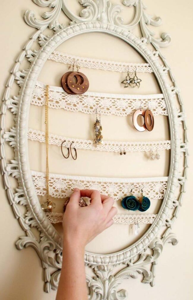 Stylish Jewelry Showcase
