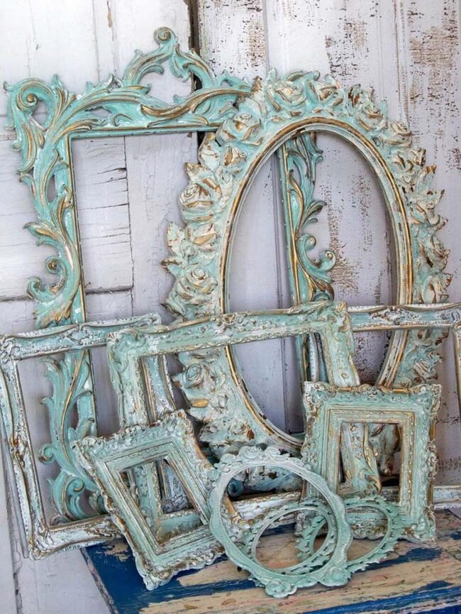 Timeless Frame Display