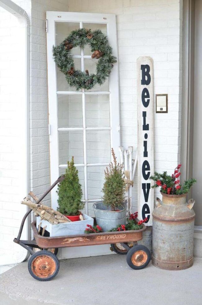Inviting Winter Entryway Setup