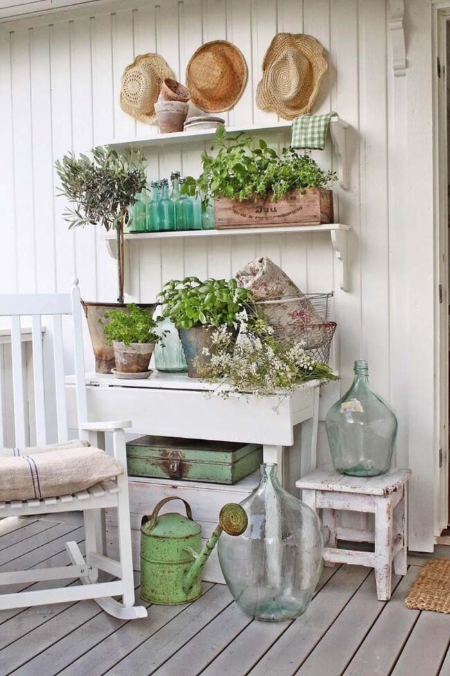 Bright Garden Shelf Display