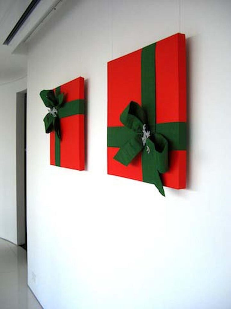 30 DIY Christmas Wall Decor Ideas to Try