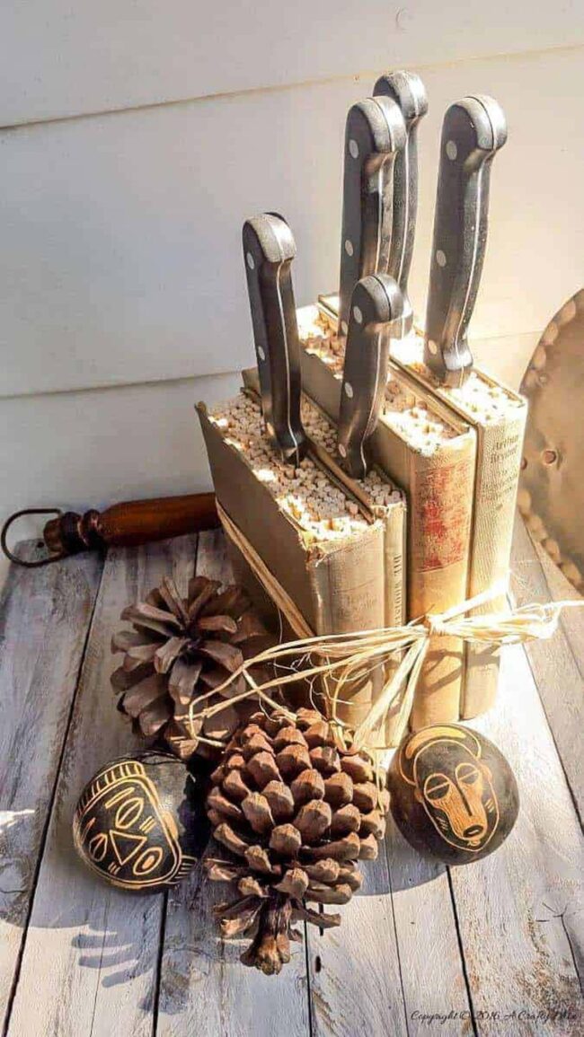 Book Knife Holder