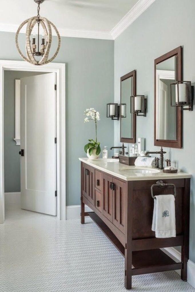 11 Ideal Paint Colors for Windowless Small Bathrooms