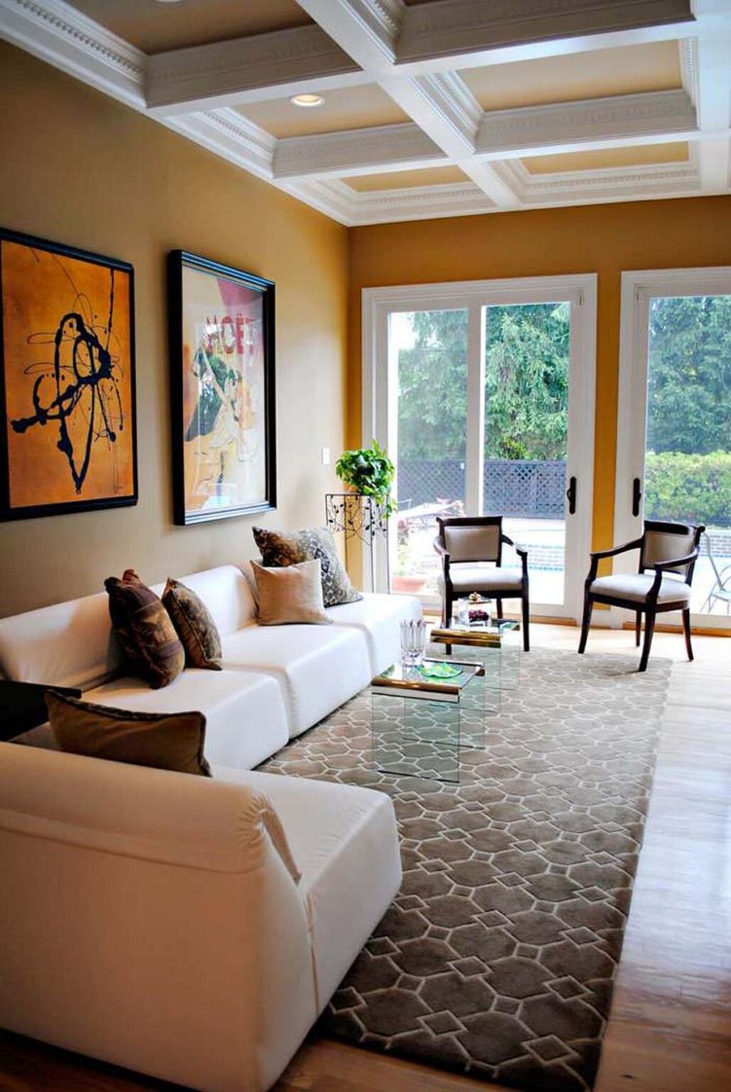 25 Chic Brown and Cream Living Room Ideas for a Cozy, Elegant Look