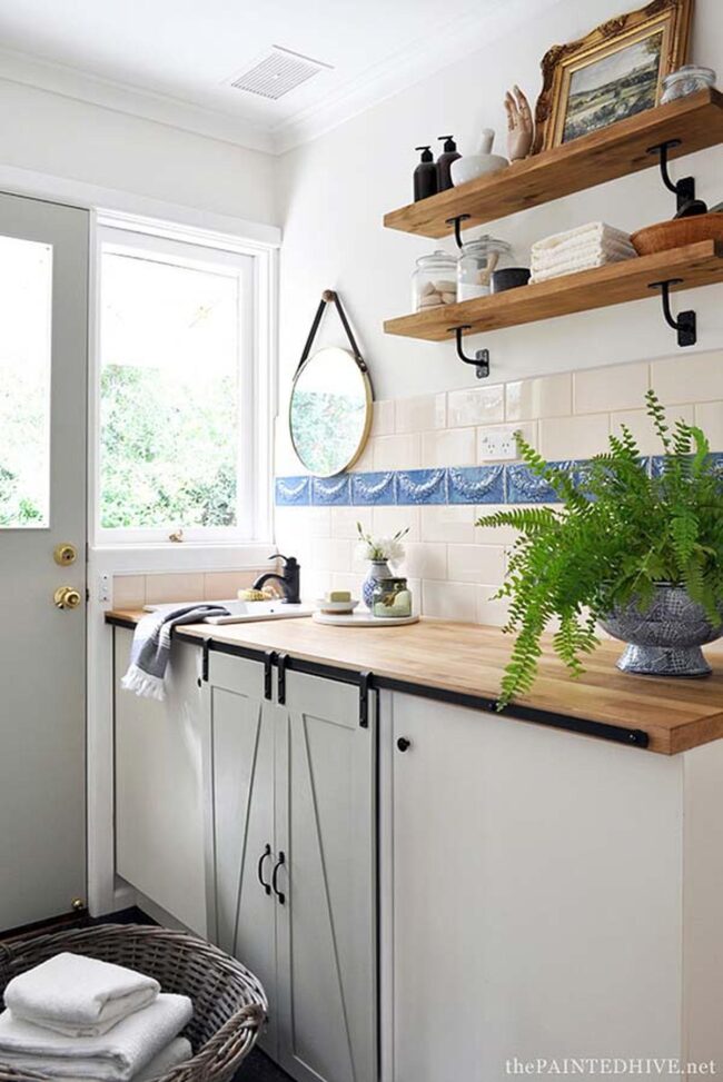 Barn Door Laundry Charm