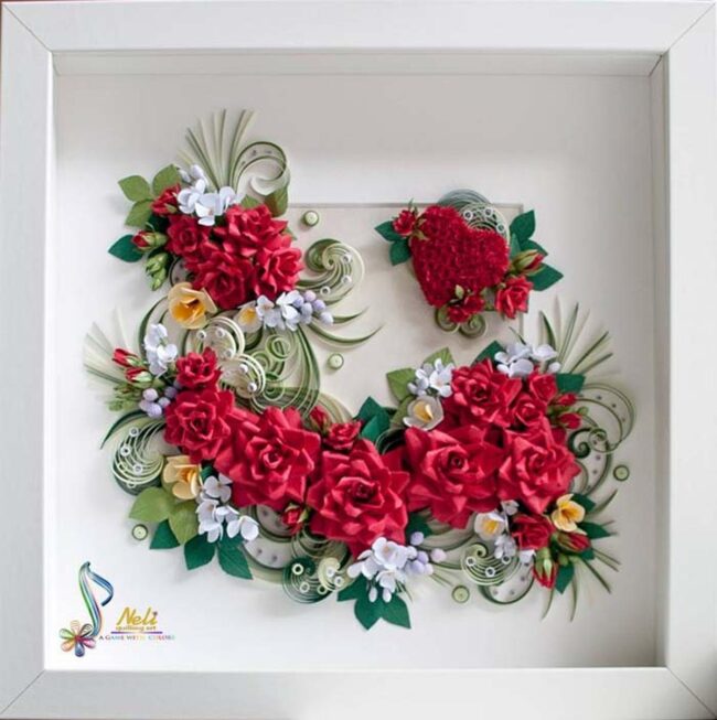 Red Roses Textured Heart Decor