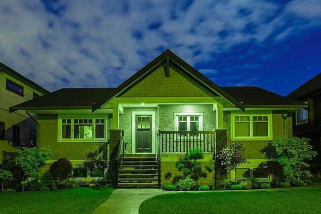 Green Porch Light Image 2