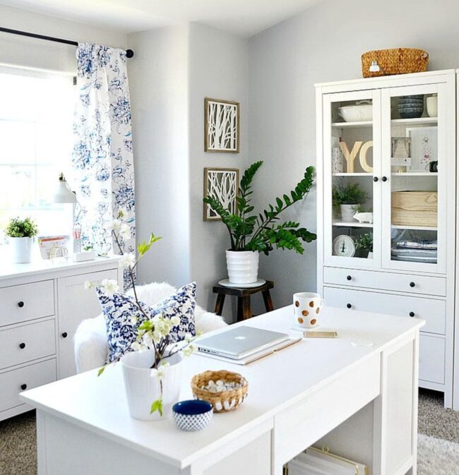 Classic Home Office Decor For Your Bedroom
