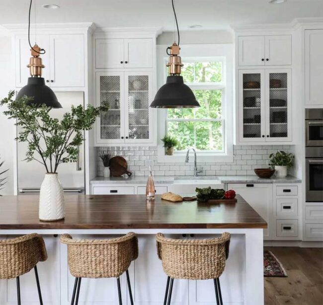 Dark Grout Adds Subtle Contrast