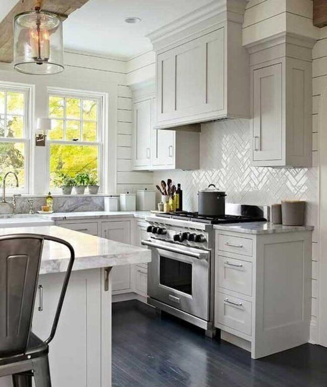 Contrasting Patterns Add Subtle Textures