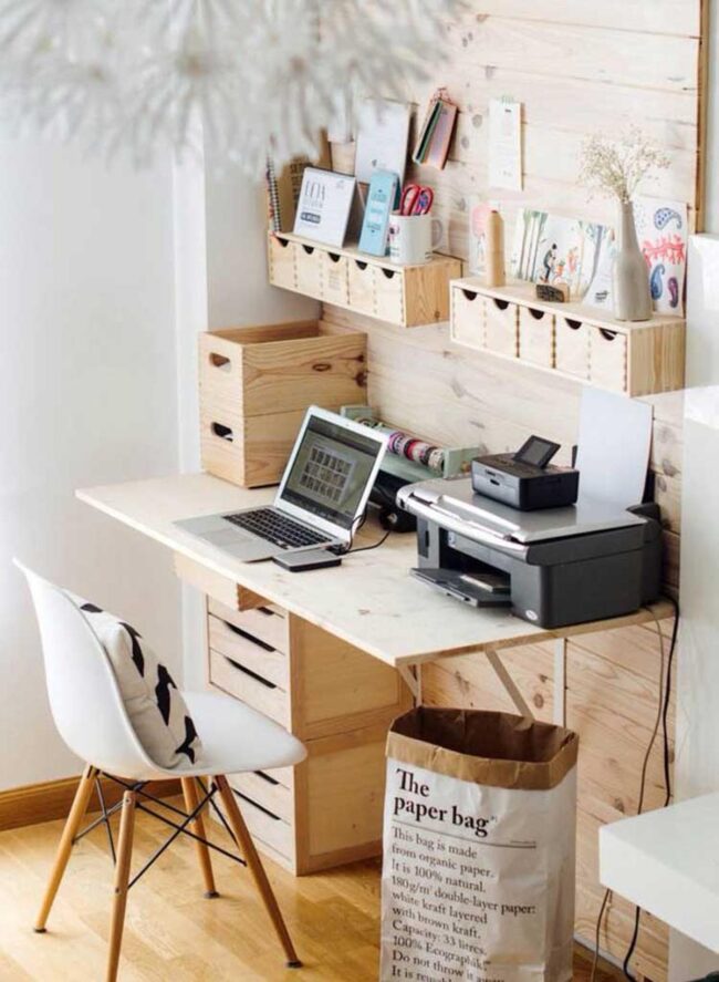 Small Desk Layouts Save Space