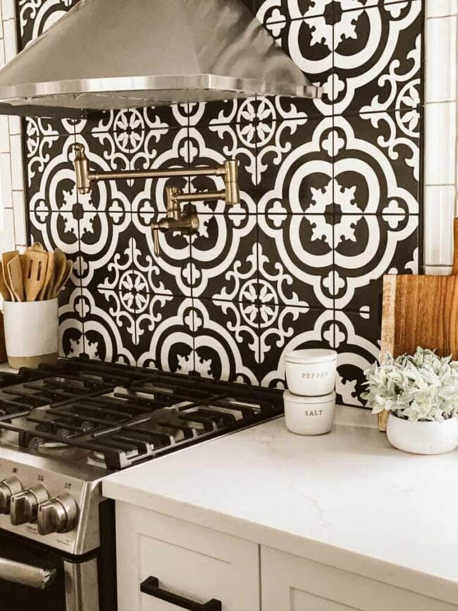Large Patterns, Small Spaces