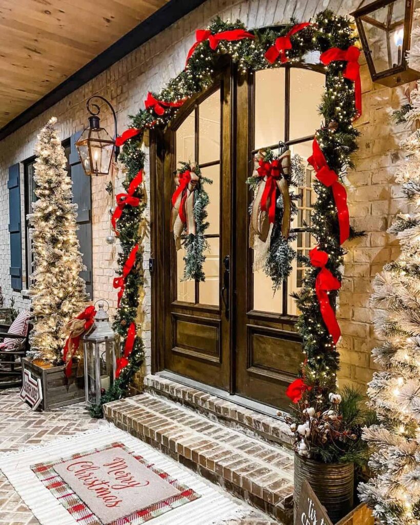35 Christmas Lantern Ideas to Light Up Your Holidays -Architectural ...