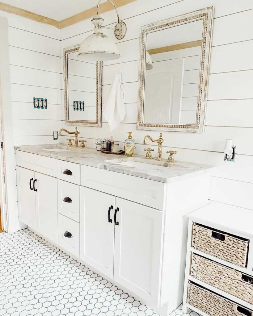 30 Best Farmhouse Bathrooms to Try at Home -Architectural Foundation