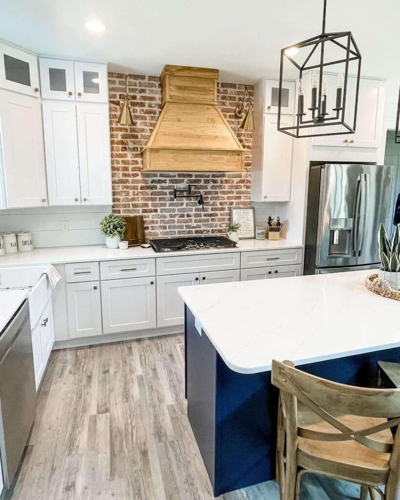 17 Perfect Shiplap Kitchen Backsplashes That Make an Impact ...