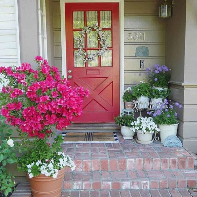 Colorful Decorating Ideas for a Small Porch