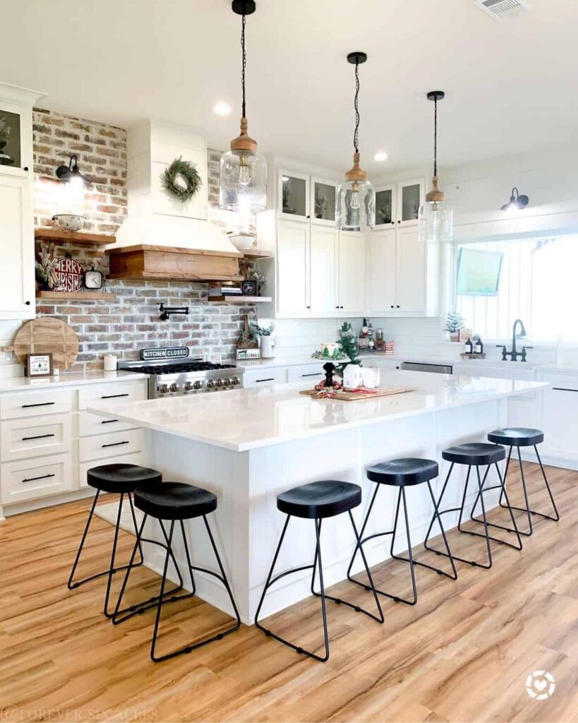 32 Gorgeous L-Shaped Kitchens with Islands That Truly Stand Out