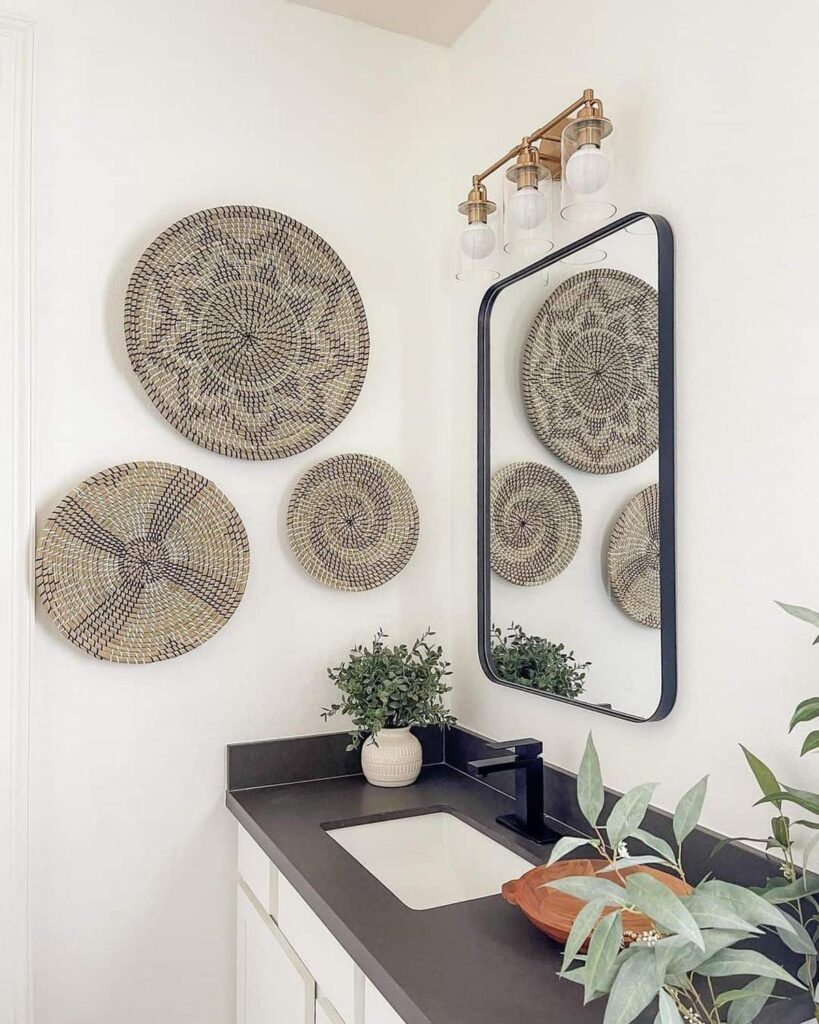 28 Beautiful Bathroom Wall Decor Ideas to Freshen Up Your Space ...