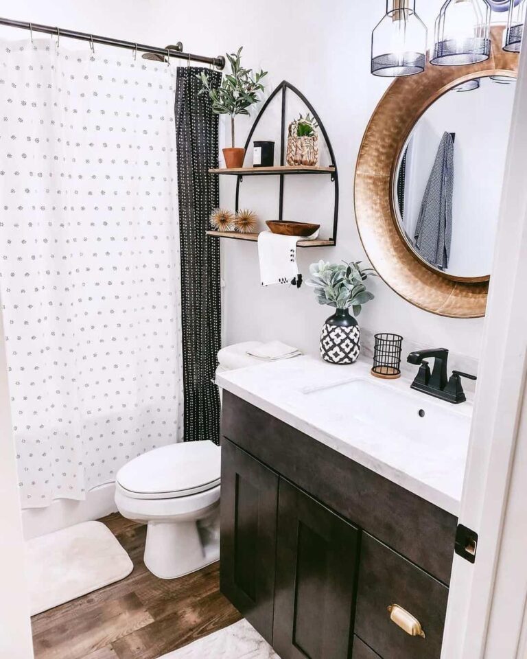 28 Stylish Small Bathroom Layouts to Inspire -Architectural Foundation