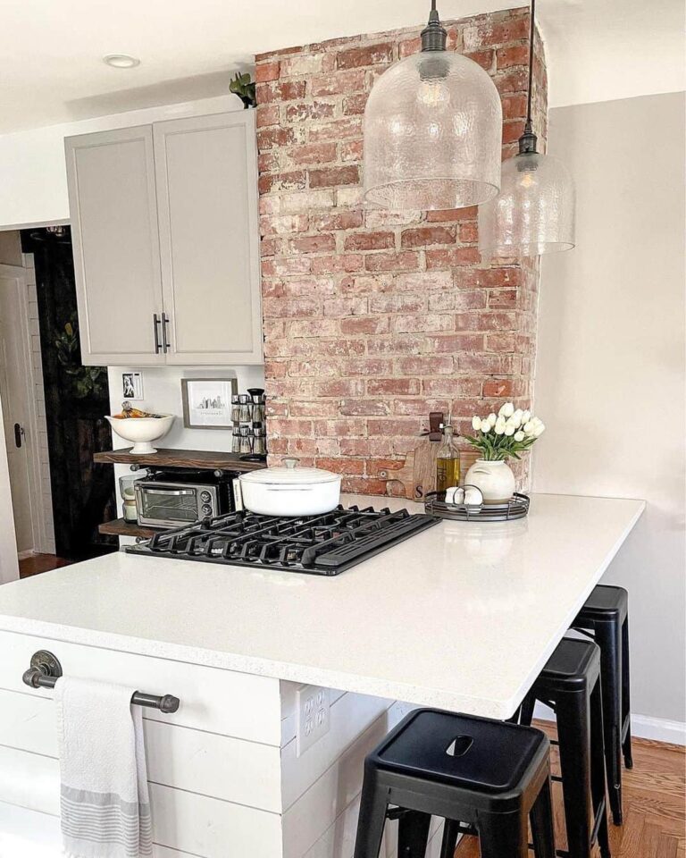 24 Stylish Brick Backsplashes That Make Your Kitchen Shine ...