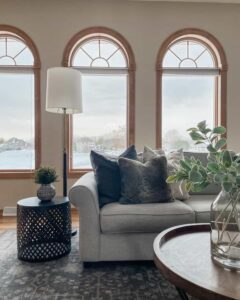 26 Elegant Farmhouse Window Ideas to Let in the Light -Architectural ...