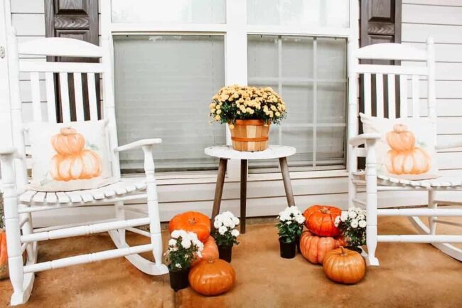 Cottage Front Porch With Pumpkin Decor
