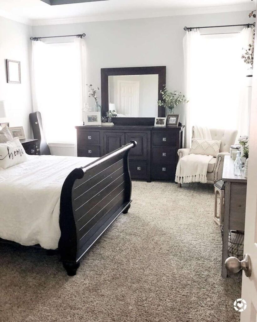 34 Cozy Bedroom Seating Ideas to Help You Unwind in Style ...