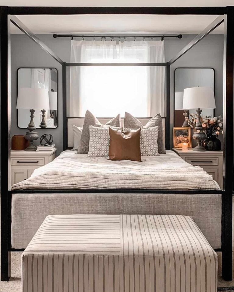 22 Dramatic Black Canopy Beds to Elevate Your Bedroom Decor ...