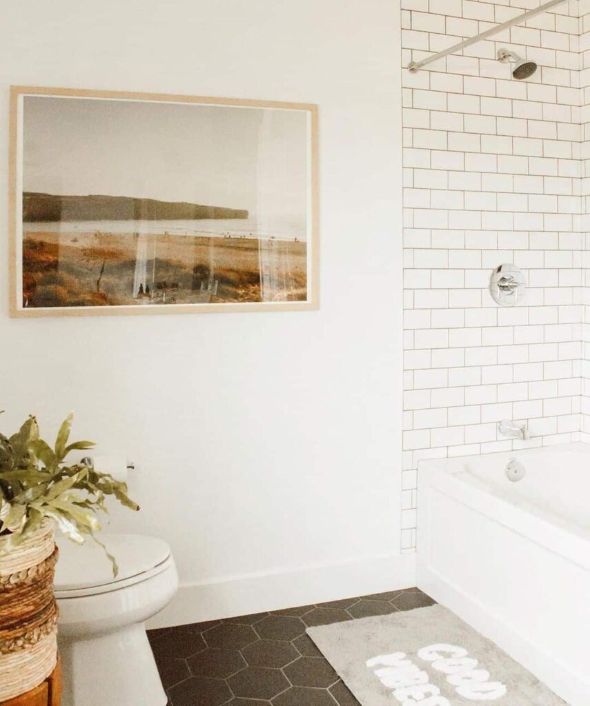 30 Beautiful Bathroom Art Ideas for a Spa-Like Experience -Architectural Foundation