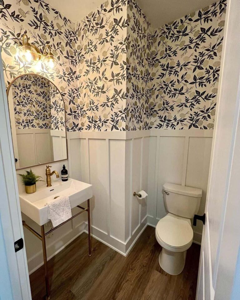 28 Beautiful Small Bathroom Wainscoting Ideas to Add Charm ...