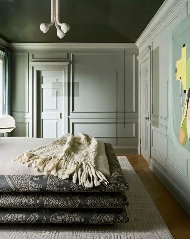 Emerald Molding Tranquility