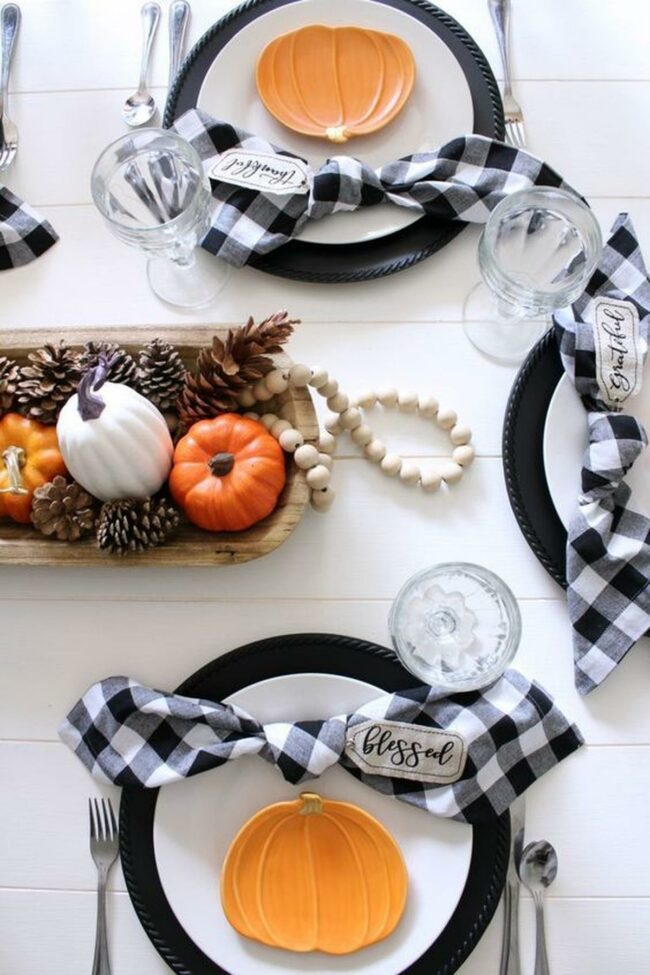 Checkered Thanksgiving Pumpkin Display