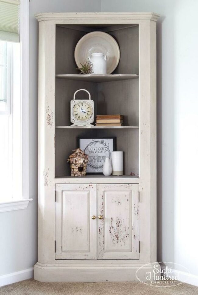 Vintage Cream Corner Charm
