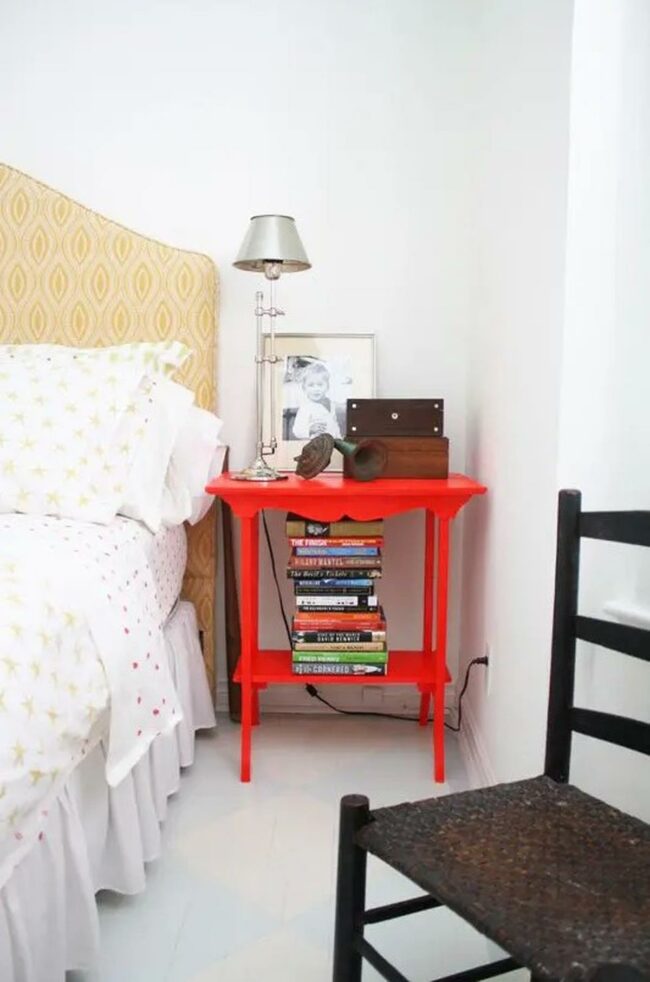 Crimson Bedside Library