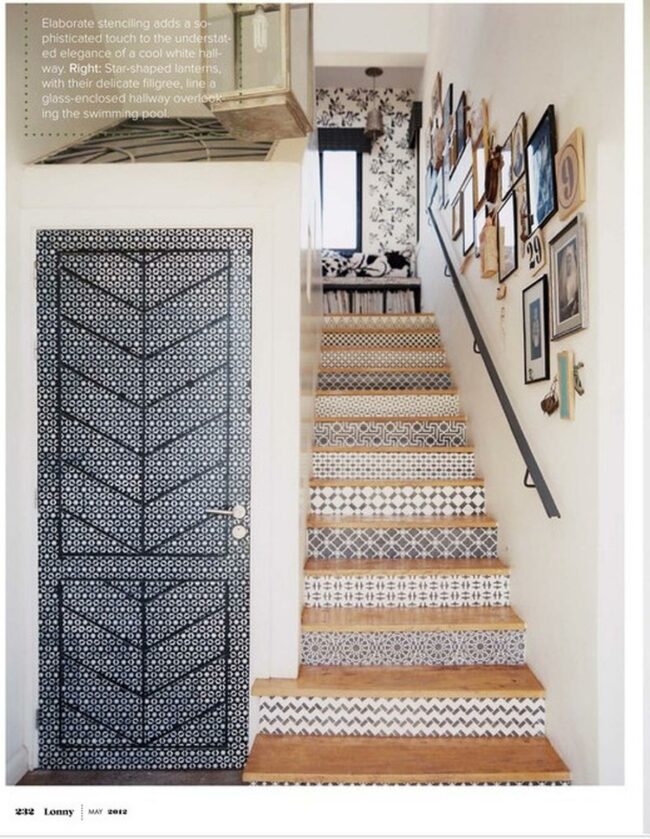 Black-White Stair Mosaic