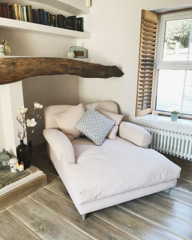 Soft Wooden Comfort Nook