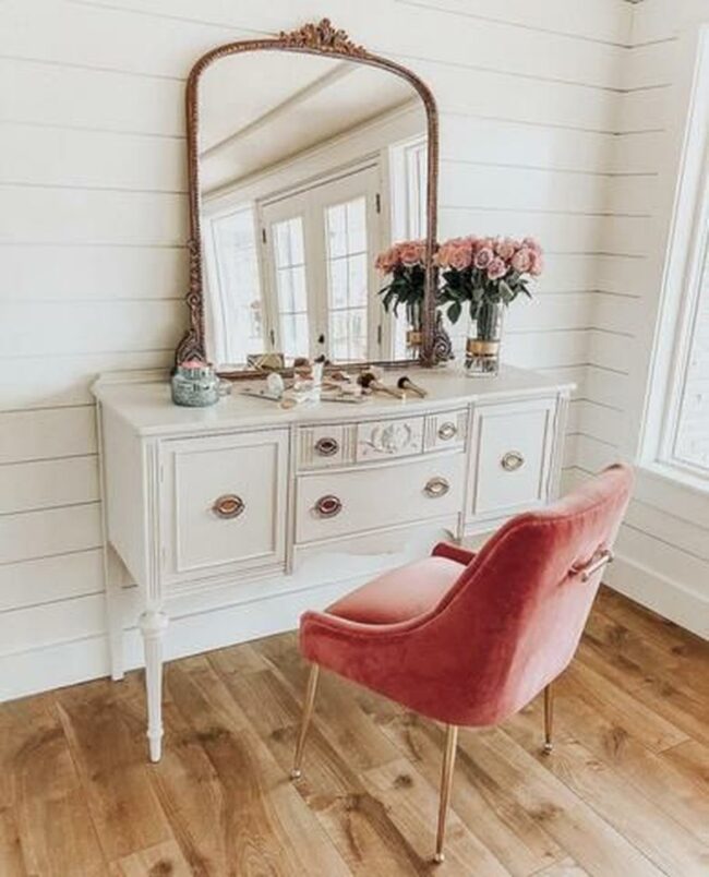 Soft Pink Vintage Corner