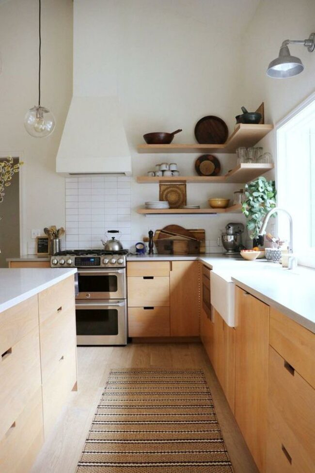 Bright Farmhouse Kitchen Simplicity
